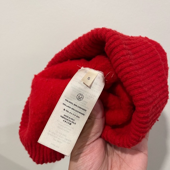 The Row Nidhi Wool-Cashmere Red Beanie - Picture 4 of 5